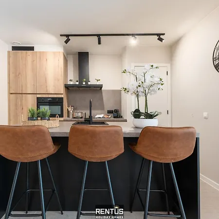 No Stress At Sea - Close To The Daire *