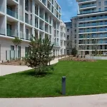 No Stress At Sea - Close To The