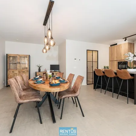 No Stress At Sea - Close To The أوستيند