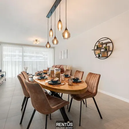 No Stress At Sea - Close To The Apartment