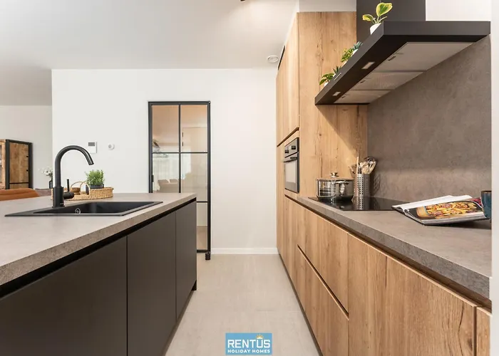 No Stress At Sea - Close To The * Ostende