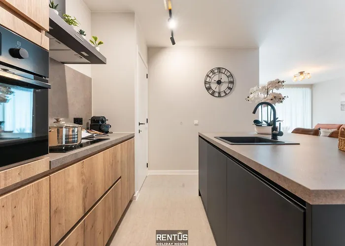 No Stress At Sea - Close To The * Ostende